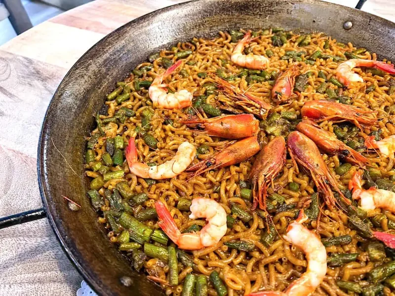 Barcelona fideuà and tapas